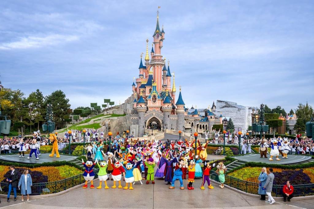 Disney 'Xperience - Parc 10 Min - 3Pers Esbly Eksteriør bilde