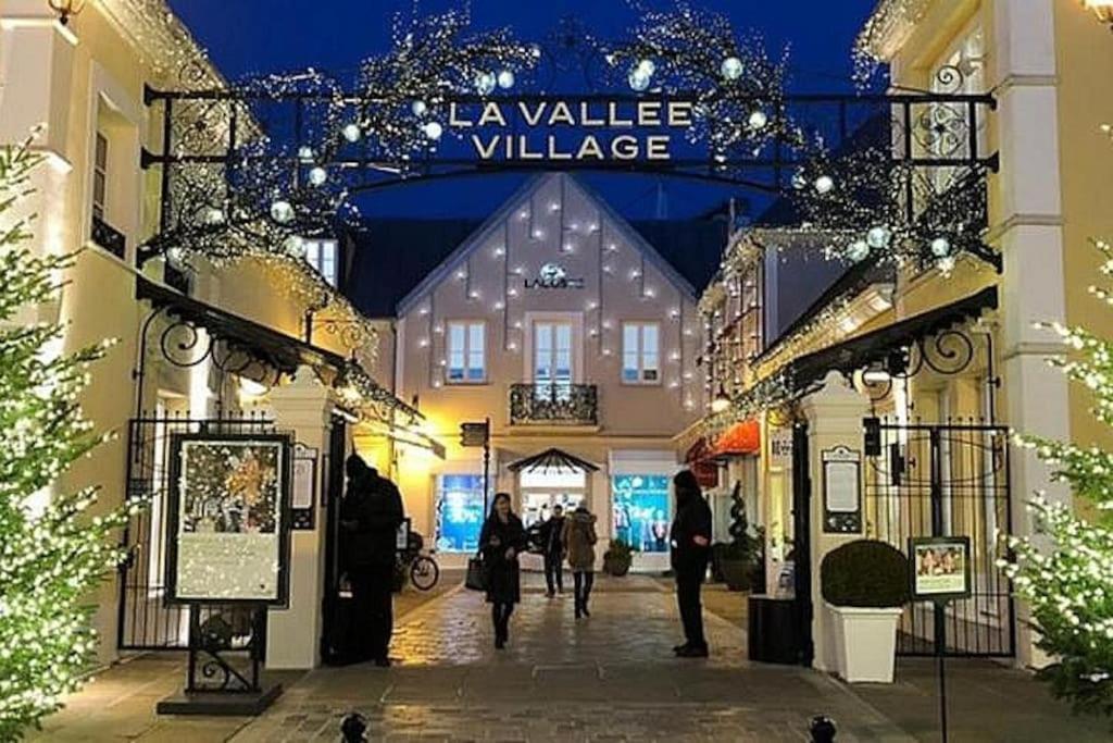 Disney 'Xperience - Parc 10 Min - 3Pers Esbly Eksteriør bilde