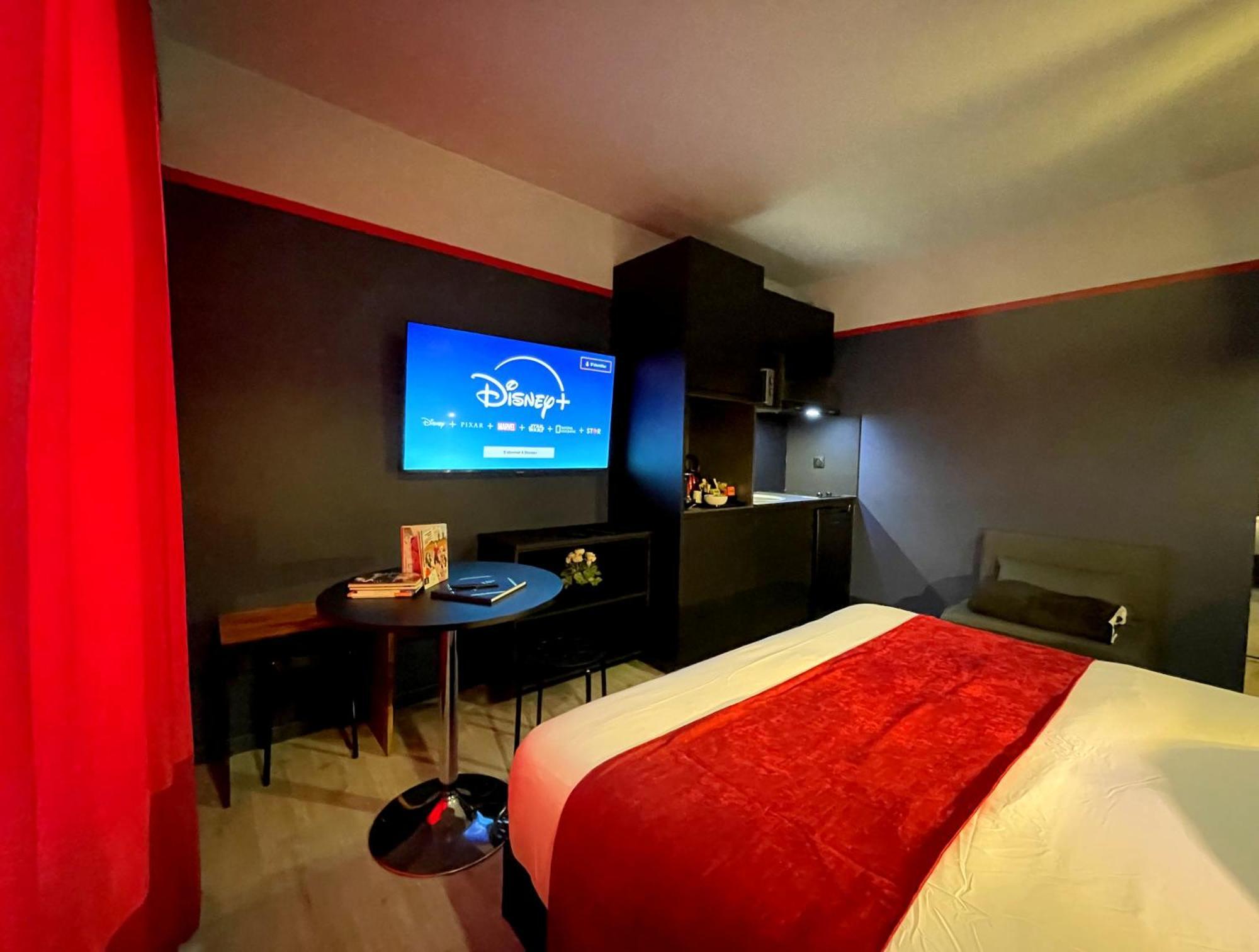 Disney 'Xperience - Parc 10 Min - 3Pers Esbly Eksteriør bilde
